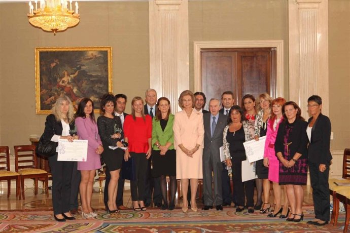 La Reina Junto A Los Premiados Acción Magistral 2012