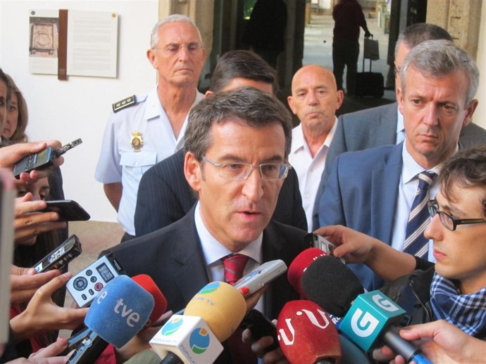 El Presidente Alberto Núñez Feijóo En Declaraciones A Los Medios