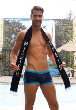 El modelo granadino Carlos Maturana 