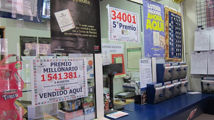 Una De Las Administraciones De Murcia, Agraciada Con Un Quinto Premio 