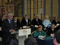 Griñán preside la inauguración del curso destacando el papel de la universidad pública "como motor del cambio"
