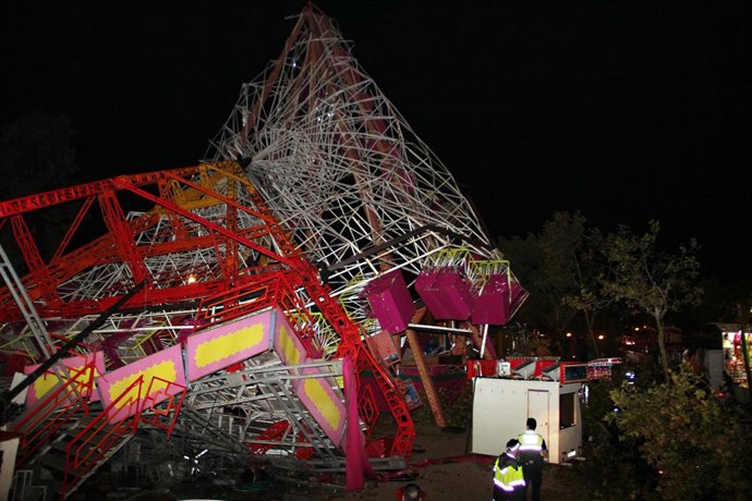 Daños En Una Atracción De Feria De Gandia