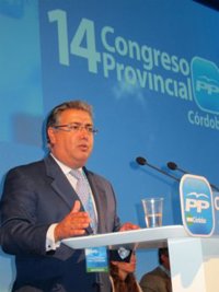 Zoido destaca que el proyecto presupuestario del PP garantiza los servicios básicos y el "empleo de mañana"