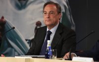 Fútbol.- Florentino Pérez: "Tenemos cuatro proyectos para que el Bernabéu se convierta en un referente arquitectónico"