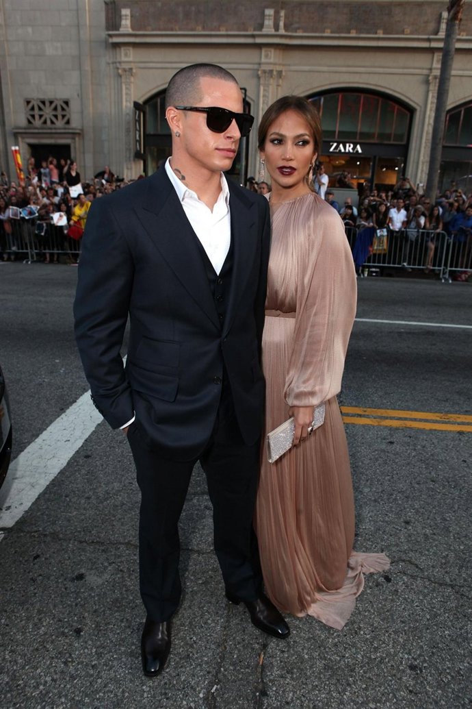 Jennifer Lopez y Casper Smart en Hollywood