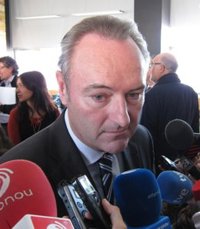 Fabra admite que los Presupuestos no le gustan porque quiere "más"