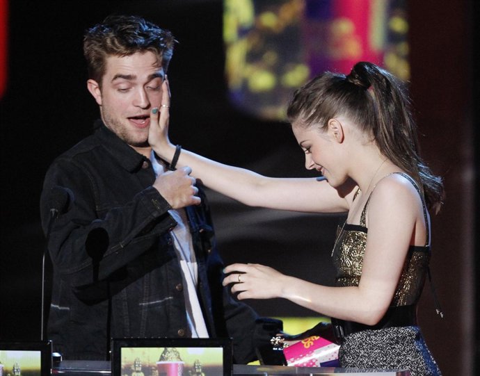 Robert Pattinson y Kristen Stewart