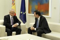 Rajoy y Rehn analizan la situación económica en Moncloa 