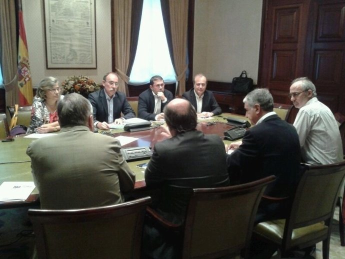 Reunión del PSOE con UGT y CC.OO. 