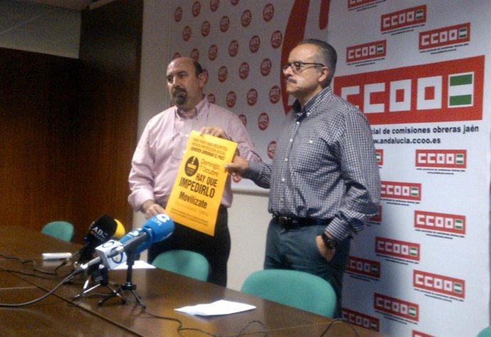 Manuel Salazar Y José Moral Informan De Las Protestas Del 7 De Octubre.