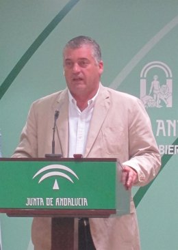 El delegado de Medio Ambiente, Javier Carnero