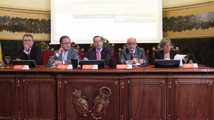 Imagen De Una Mesa De Debate Durante La I Jornada Científica Del OADT