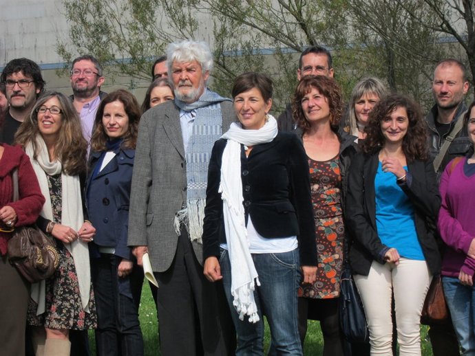 Beiras y Yolanda Díaz, junto a miembros de la candidatura
