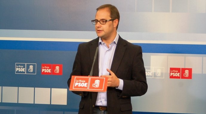 César Luena, secretario general del PSOE riojano