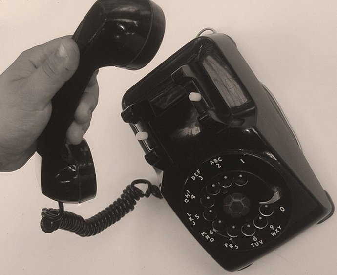 Teléfono antiguo