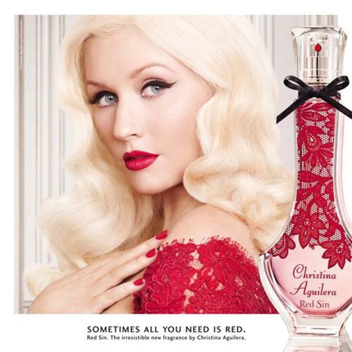 CHRISTINA AGUILERA