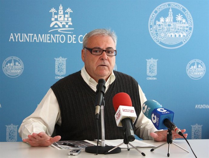 Emilio Aumente en rueda de prensa