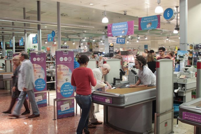 Uno de los establecimientos de Caprabo con la promoción 'Mi Club Caprabo'