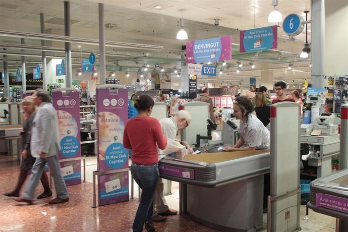 Uno de los establecimientos de Caprabo con la promoción 'Mi Club Caprabo'