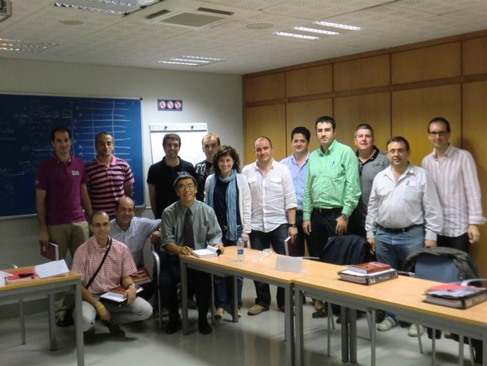 ALUMNOS DEL MASTER EN DIRECCIÓN DE OPERACIONES