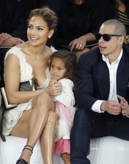 Jennifer Lopez con su hija Emme y Casper Smart 