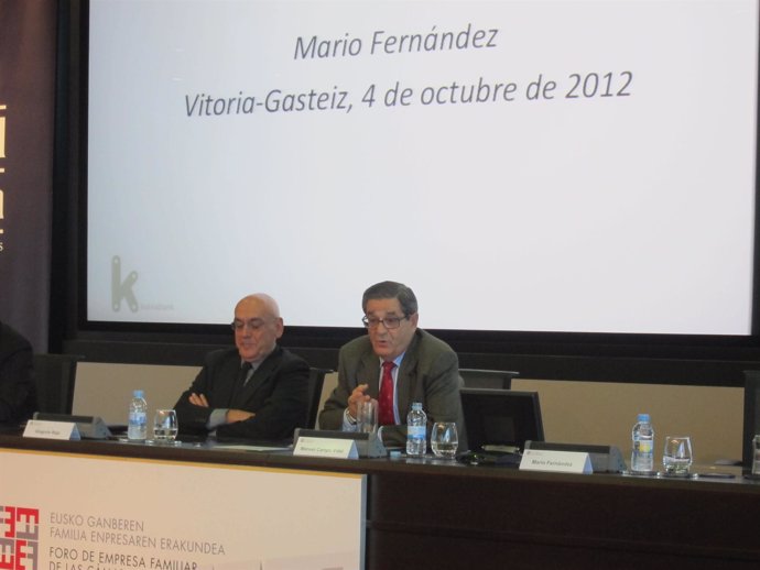 Mario Fernández, con Gregorio Rojo