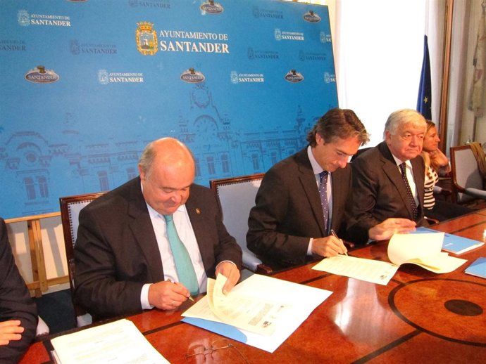 Convenio Plan Estratégico 2020 entre Ayuntamiento de Santander y UC