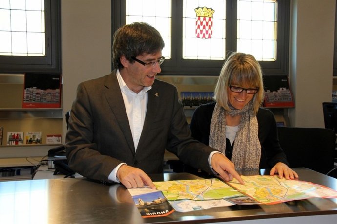 Carles Puigdemont y Coralí Cunyat, alcalde y concejal de Turismo de Girona
