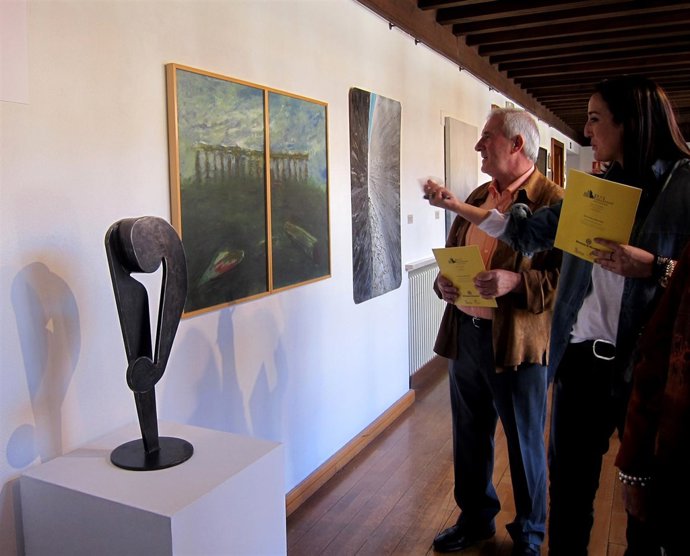 Exposición  Que Acoge El Palacio Pimentel