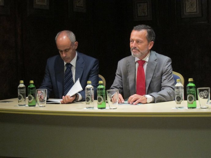 El director de Aguas de Mondariz y el conselleiro Agustín Hernández