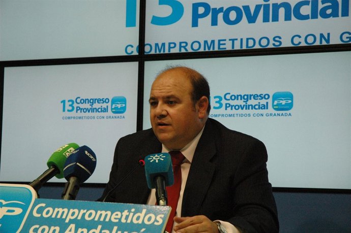El Presidente Del Comité Organizador Del Congreso Provincial Del PP De Granada