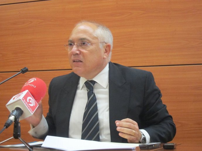 El Rector De La UPV, Juan Julià