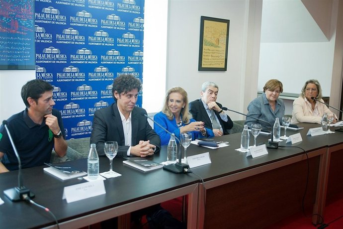  Presentación De 'El Diablo En Sevilla' Palau 