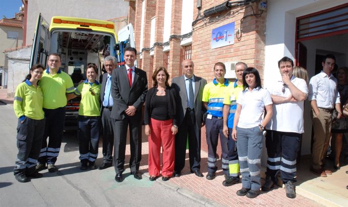 La consejera de Sanidad visita la base de la Gerencia de Emergencias 061