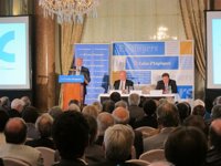 Almunia augura que la unión bancaria tardará años en completarse