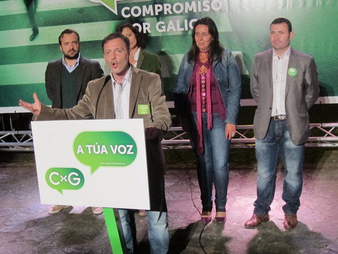 Bascuas en la apertura de campaña en Santiago