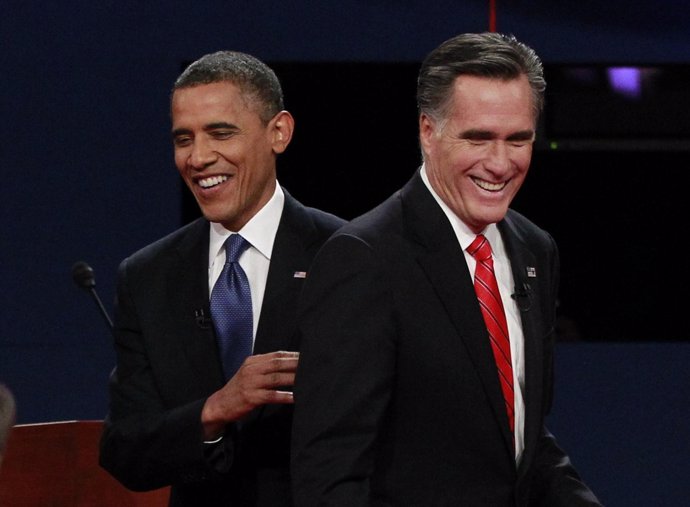 Barack Obama y Mitt Romney en el primer debate electoral