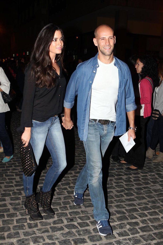 Gonzalo Miró y su novia Ana Isabel Medinabeitia