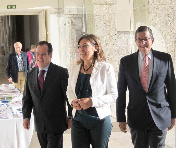 Pablo Trillo (I), Milagros Marcos (Centro) Y Jorge Guarner (Derecha)