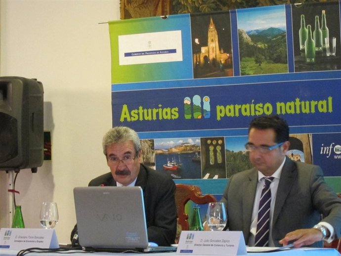 Graciano Torre Y Julio G. Zapico Presentan El Balance Del Verano 2012