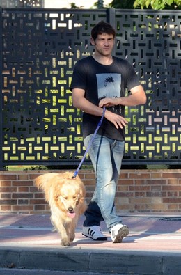 Iker Casillas con su perro