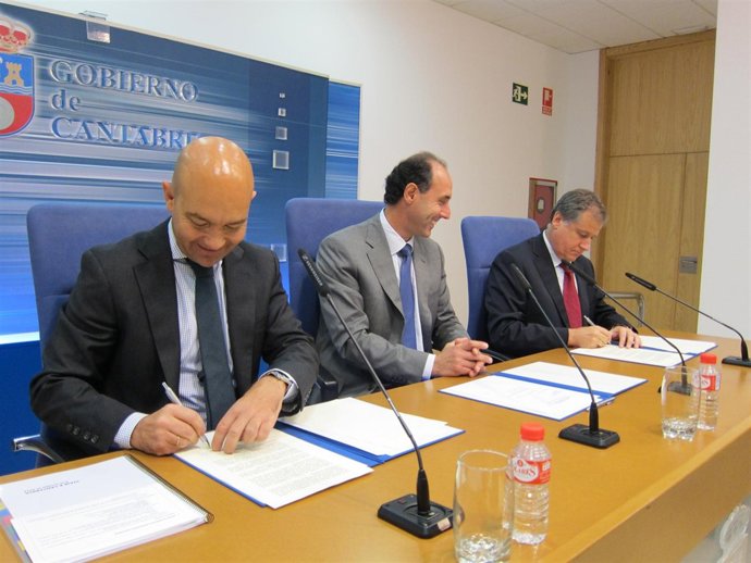 Protocolo Cantabria-Ministerio Economía sobre oficinas comerciales