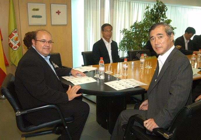 NP Y Fotos Empresarios Japoneses Del Sector Energético