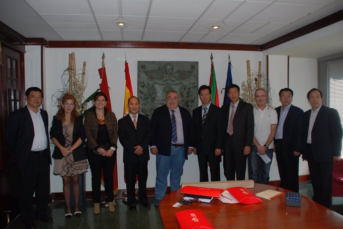 Visita de una delegación china