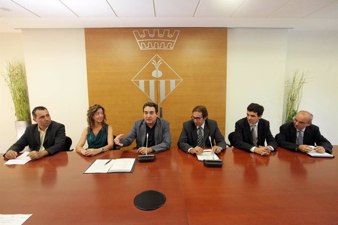 El Alcalde De Sabadell, M. Bustos, Y  J. Canalias (Banco Sabadell)