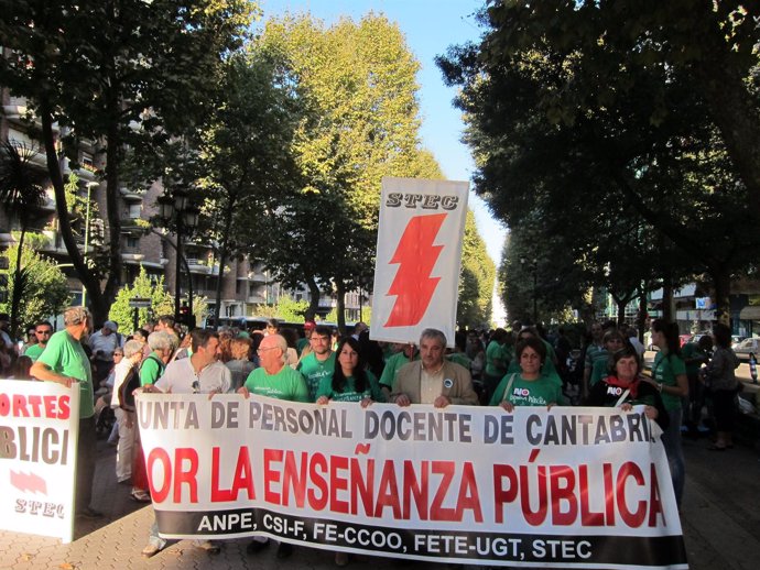 Protesta en favor de la enseñanza pública y los recortes 5 de octubre 2012