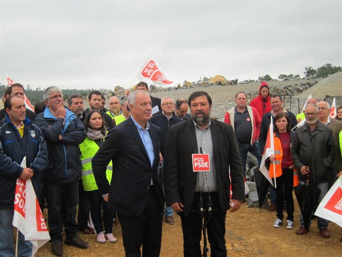 Pachi Vázquez Sobre La Autovía Da Costa Da Morte