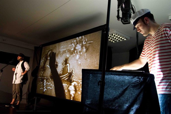 NOTA DE PRENSA CON AUDIO E FOTOGRAFÍA: A XUNTA DE GALICIA LEVA 'FALAREDES' A TRE