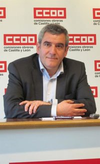 Villarrubia lamenta que el Gobierno no se acuerde de grandes fortunas y entidades financieras, "causantes" de la crisis