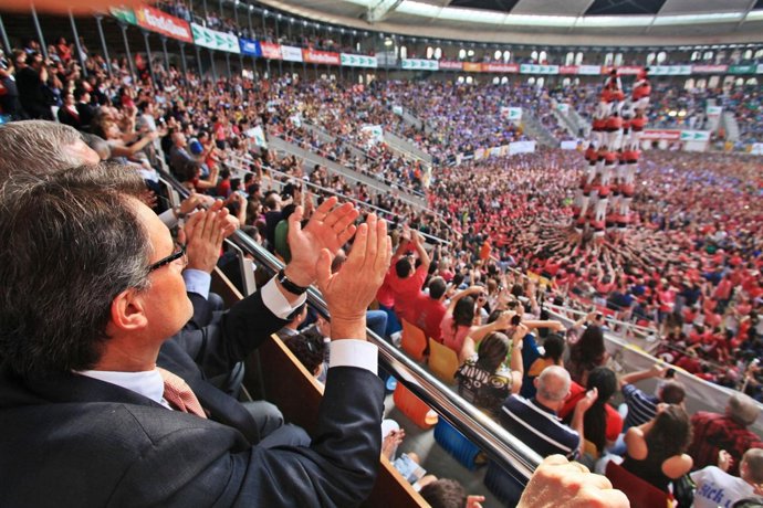 Artur Mas con los 'castellers' de Tarragona